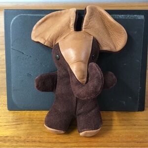 Sandy Vohr's Leather Zoo Brown Leather Suede Elephant Plush Beanie
